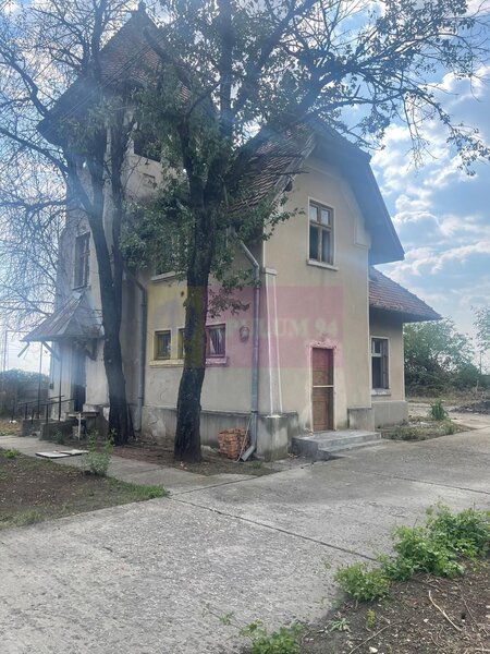 Casa de vanzare (vad comercial)